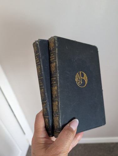 Barrie vintage books set - m,