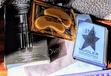 SMALL JOB LOT LADIES DESIGNER SKIN CARE AND  PERFUME SAMPLES 