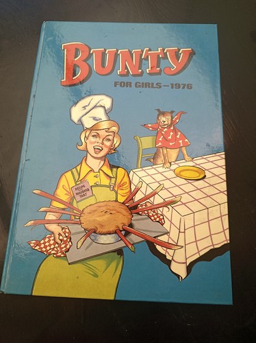 Bunty for gils 1976 - for, uk