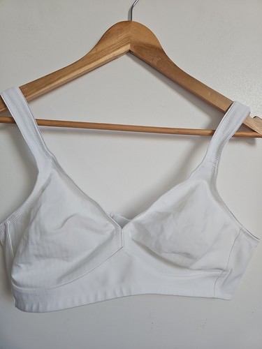 Triumph bra white 40b - triumph,