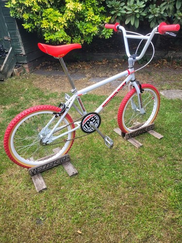 Early retro diamondback - 90's,