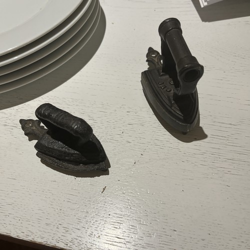 Antique mini irons bons - ak,