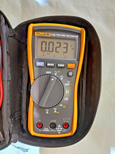 Fluke 115 Digital True RMS