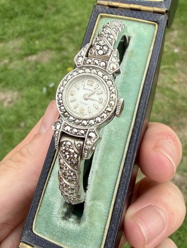 Exquisite vintage ladies - exquisite,