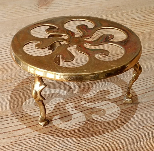 Inch brass trivet hearth - inch,