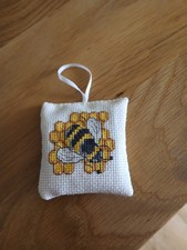 Handmade Bee Lavender Sachet 6.5 X 7cm