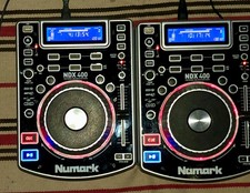 Pair Numark NDX 400 CD/USB DJ CDJs. Plays CDs/USB