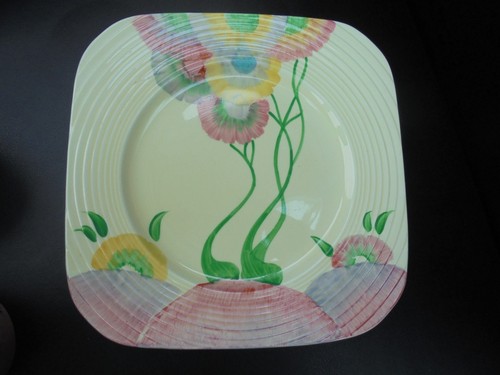 Clarice cliff plate pink - a,