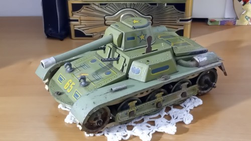 Tin toy western germany tank - western,