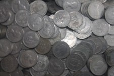 50 x old large 1/- One Shilling - 5p coins, ideal old fruit machines & Bandits