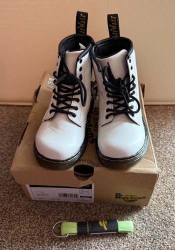 New boxed 1460 - new,