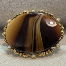 Vintage Large Gold Tone Brown Marble Swirl Glass Stone Brooch
