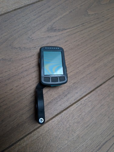 Used wahoo element - wahoo, gps