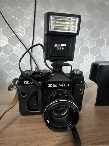 Zenit 35mm film slr - 35mm,