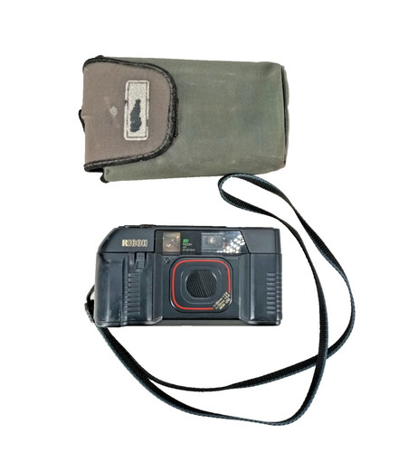 Ricoh 900 35mm - compact, film