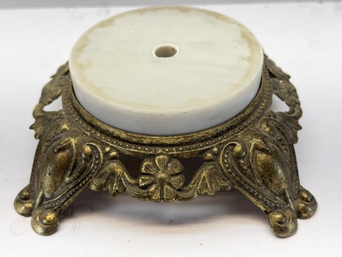 Vtg gold brass tone - gold,