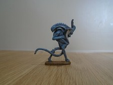 FANTASY FORGE Kryomek KO6 Helion warrior w. molecule blade metal sci-fi mini 