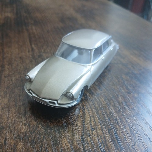 Corgi toys 210 citroen - corgi,