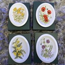 X4 Watersmeet Studios Small Oval Wall Plaques Hand Painted