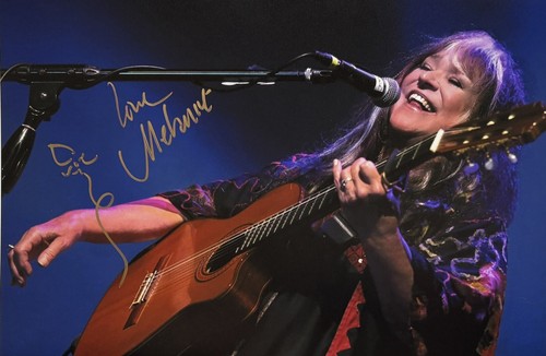Melanie anne safka signed - melanie,