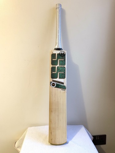 Ton master 1000 - cricket, bat