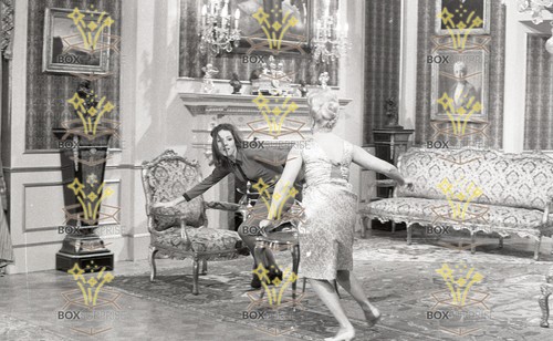 Rare diana rigg - rare,