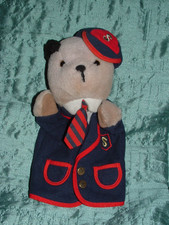 SOOTY & SWEEP SCAMPI HAND