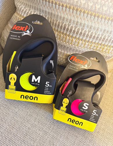 Flexi neon retractable dog - neon,