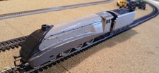 HORNBY R099 CLASS A4 SILVER FOX LOCO LNER 4-6-2  00 GAUGE BOXED