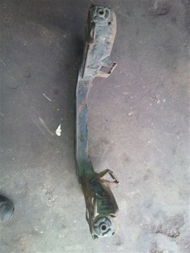 Crossmember front suspension - crossmember,