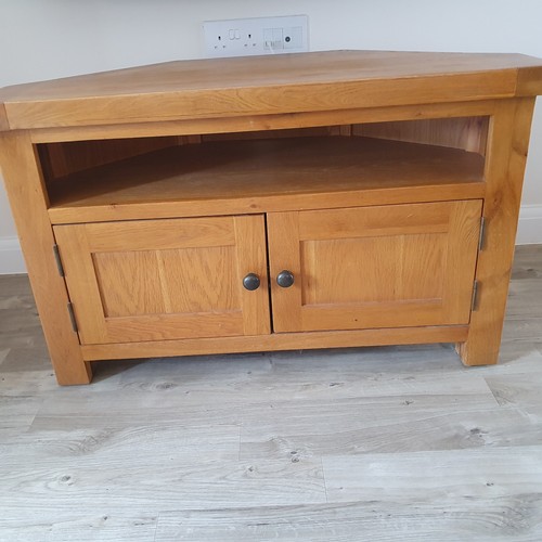 Interiors oak corner tv - corner,