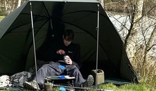 Daiwa Mission Brolly - 60 Inch Brolly Overnight Carp Fishing Shelter 