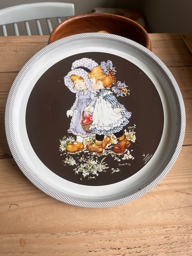 Vintage sarah kay - 70’s, tin