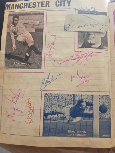 Manchester city hand signed - manchester,