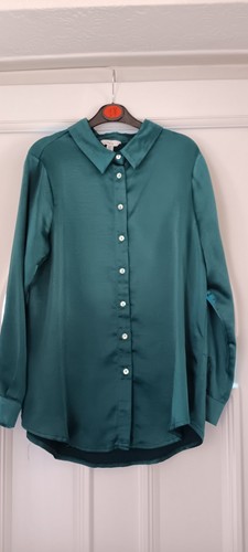 Ladies green satin shirt size - green,
