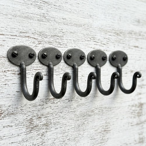 Hooks wrought iron sturdy - x,
