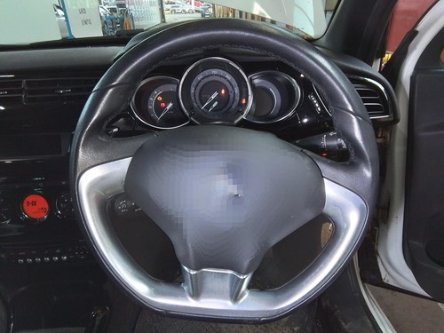 Steering wheel citroen ds3 mk1 - citroen,