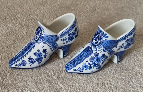 Delft blue porcelain - delft,