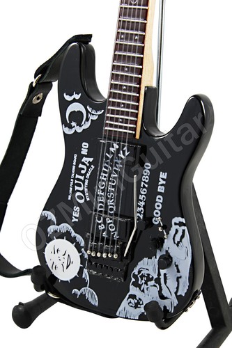 Miniature guitar kirk hammett - miniature,