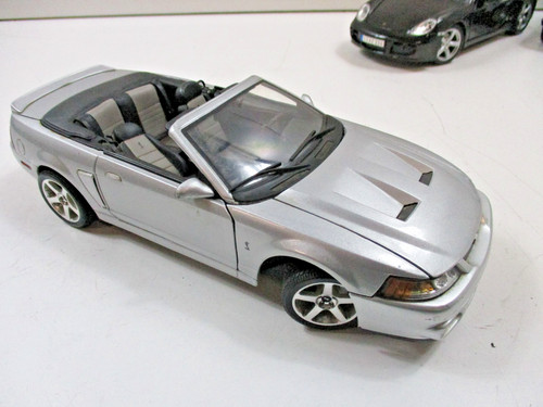 Mustang svt cobra maisto - cobra,