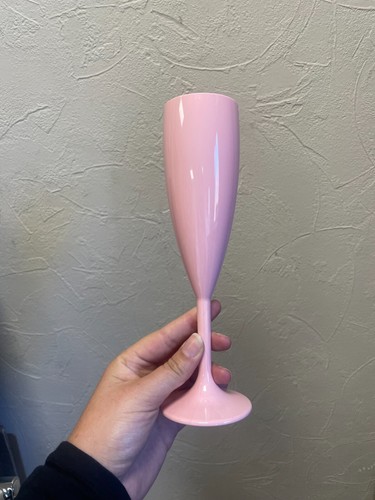 Baby pink champers - champers, x