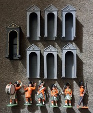 Britain's Herald Models -
