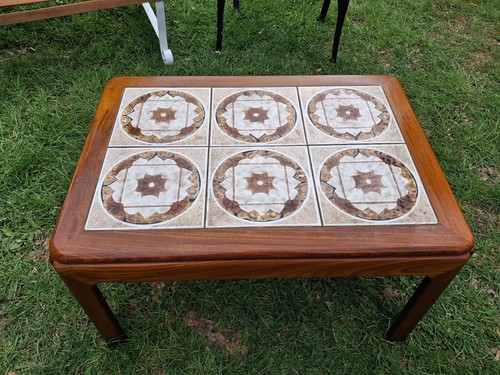 Plan coffee table - g,