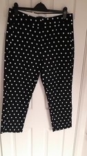 Ladies cropped stretch trousers.M& S Collection.Size 14. Black/White spots. BNNT