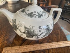 Wedgwood Napoleon Ivy Teapot