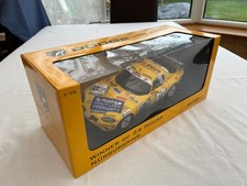 AutoArt 1:18 Dodge Viper GTS R