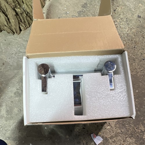 Deck mounted bath - mounted,