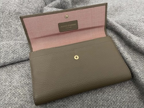 Bnwt designer aspinal - designer,