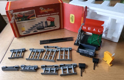 Hornby r528 operating tipper - hornby,
