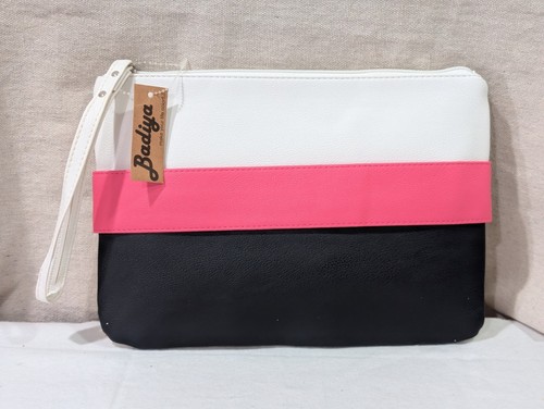 Nwt badiya patchwork wristlet - badiya,